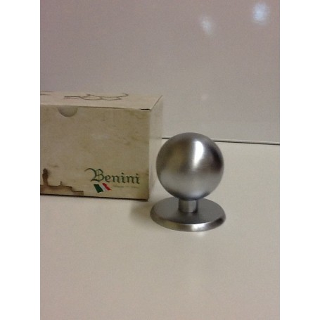 Pomolo knobs